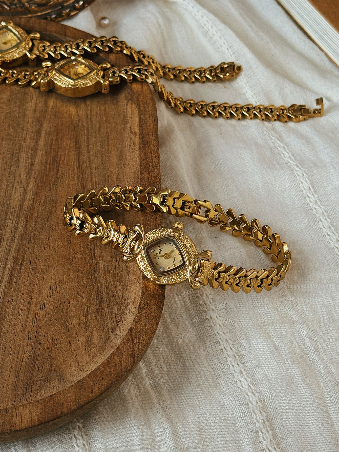 Luxury Watch Vintage - 1 Piece of New French-Style Gold