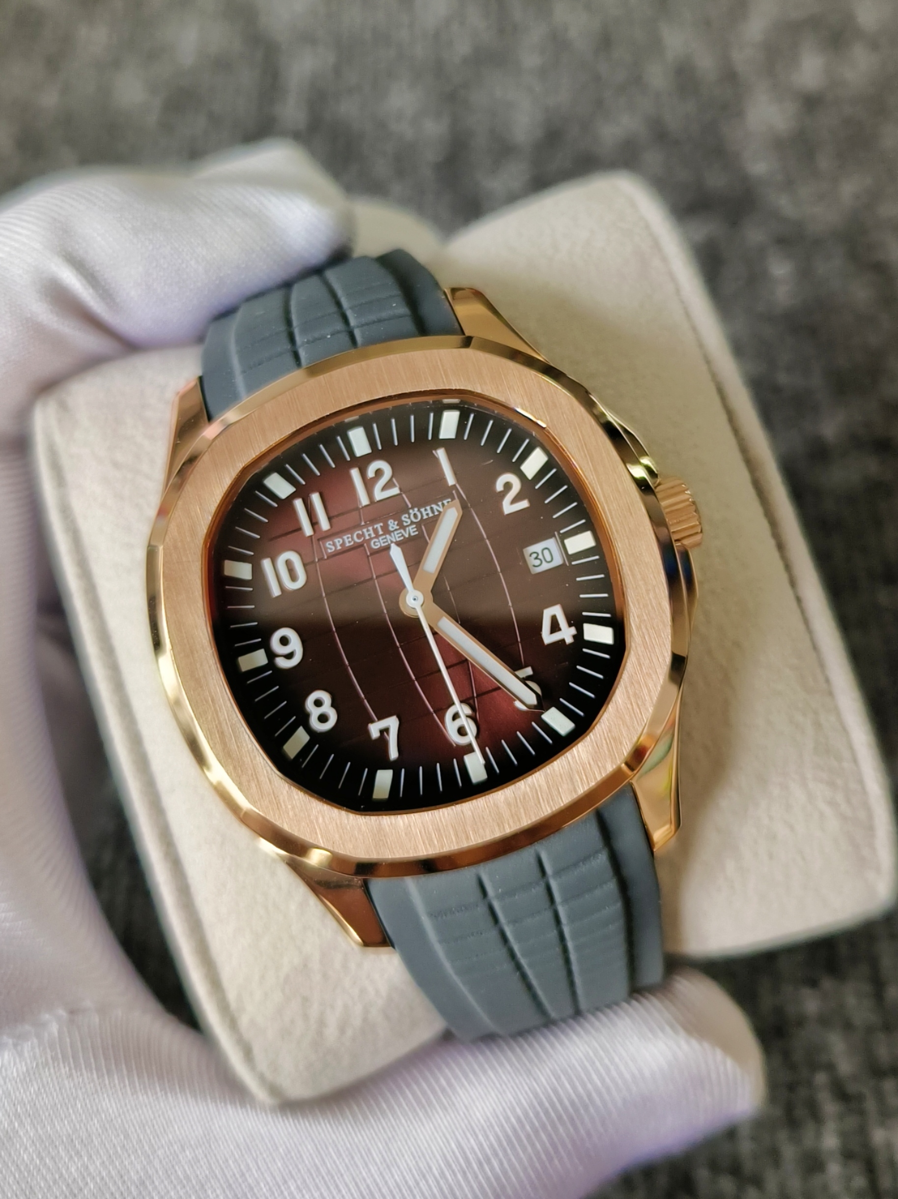 Specht&Sohne Luxury Fashion Bu – Luxury Watch Arabic recenzja i cena