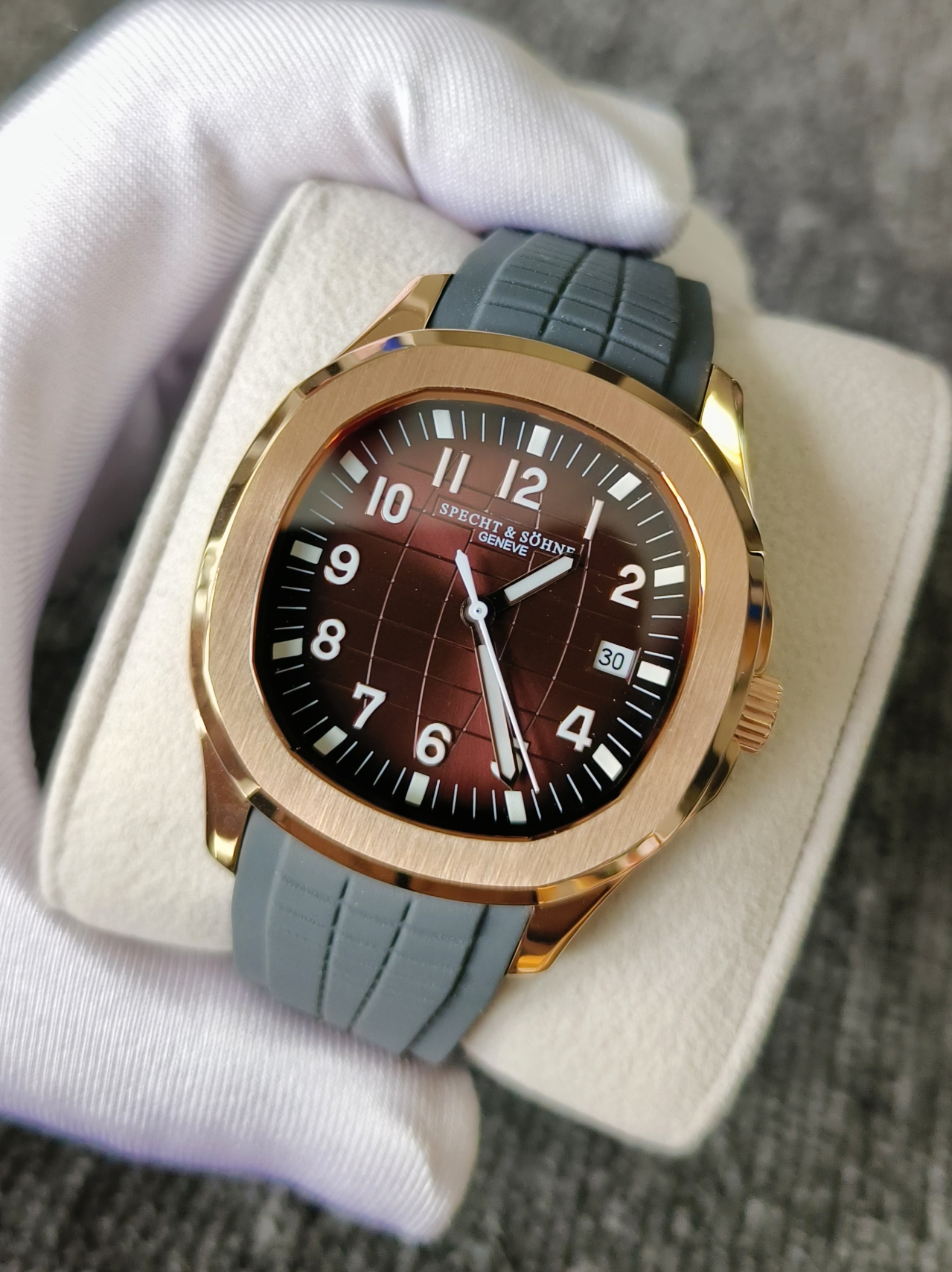 Specht&Sohne Luxury Fashion Bu – Luxury Watch Arabic recenzja i cena