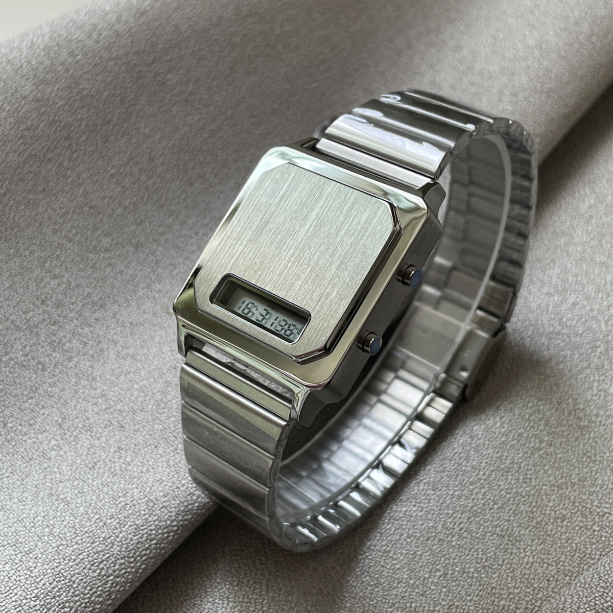 CILOA2025 new square electroni – Luxury Watch Low Price recenzja i cena