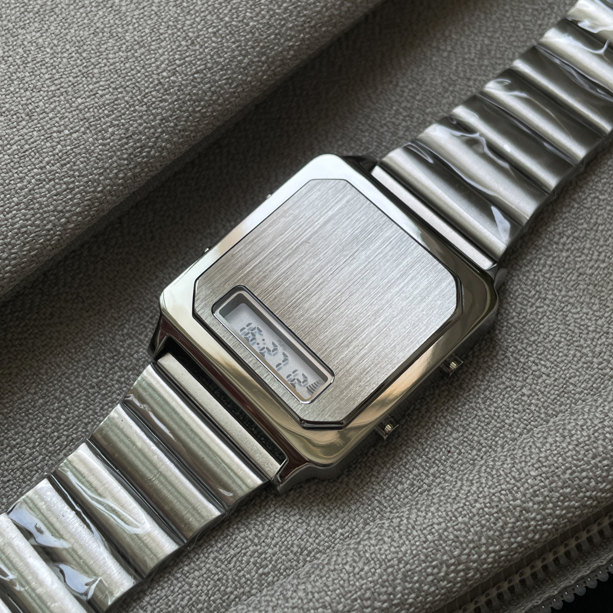 CILOA2025 new square electroni – Luxury Watch Low Price recenzja i cena