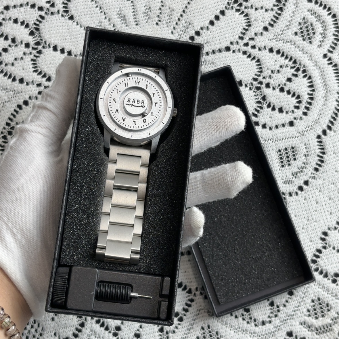 Sabr Arabic Numerals Men's Qua – Luxury Watch Arabic recenzja i cena
