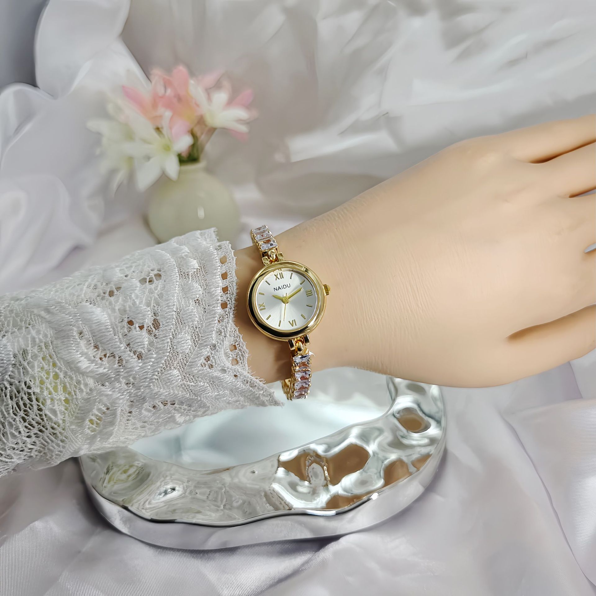 New Fashion Diamond-encrusted  – Luxury Watch Levels recenzja i cena