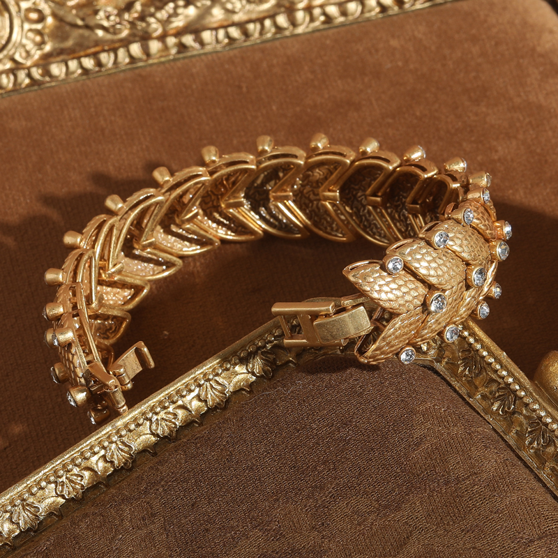 Vintage White Rhinestone Brace – Luxury Watch Dubai recenzja i cena